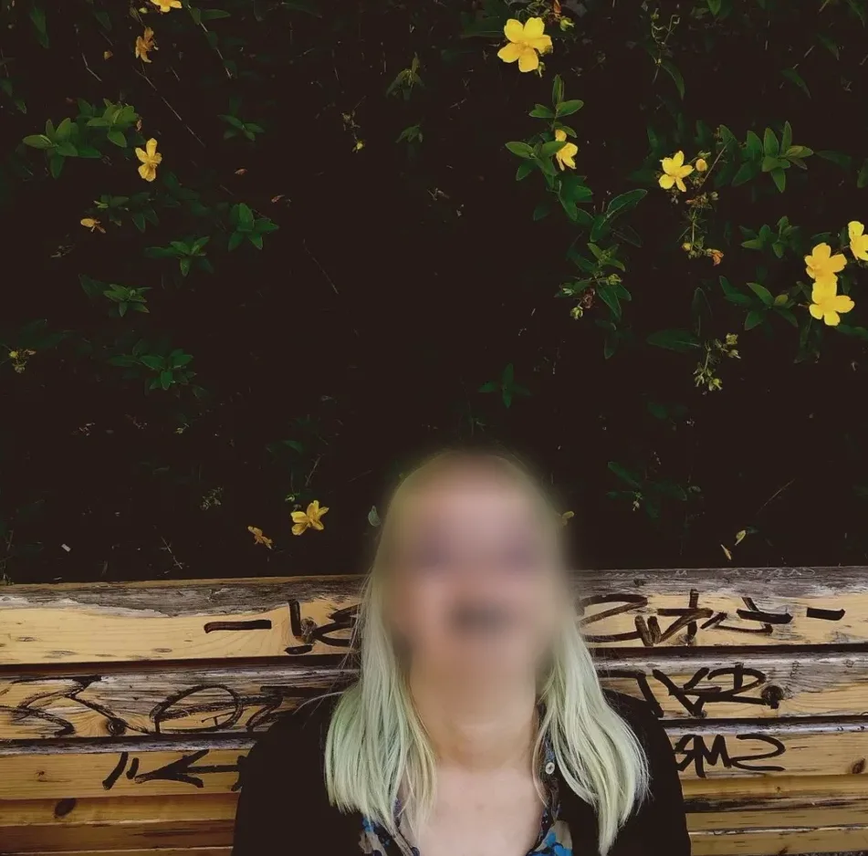 Anja, 19