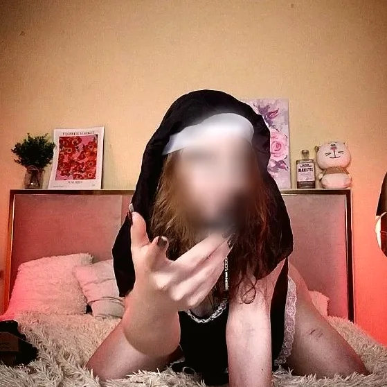 Linda, 23