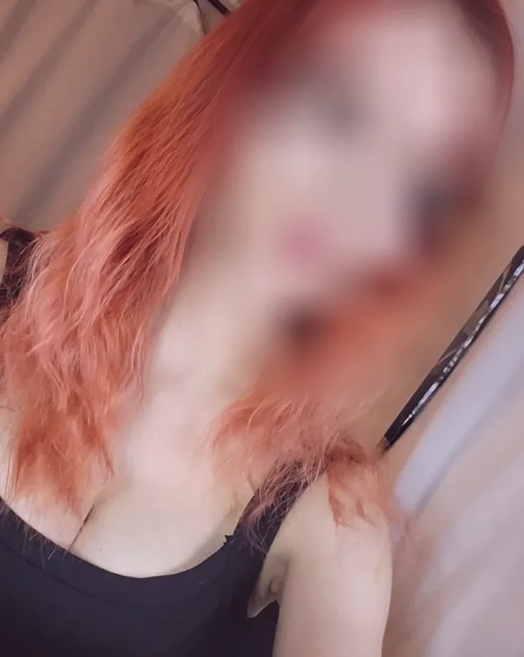 Marie, 33